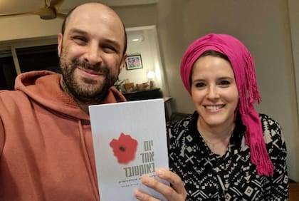 Yair Agmon y Oriya Mevorach, autores del libro "Un día en octubre"