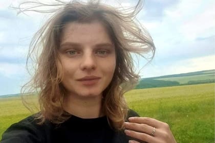 Yana Rykhlitska, una joven ucraniana que abandonó su trabajo para unirse a las filas ucranianas, murió en un bombardeo ruso
