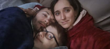Yana Vdovenko, su esposo y su hijo