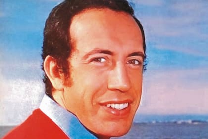 Yanés, una de las voces más recordadas del bolero en la Argentina