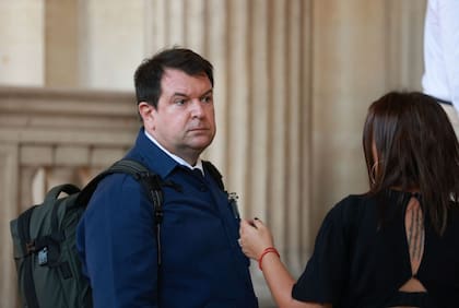 Yann Le Bras, abogado de la familia Martín Aramburú (Photo by Kenzo TRIBOUILLARD / AFP)