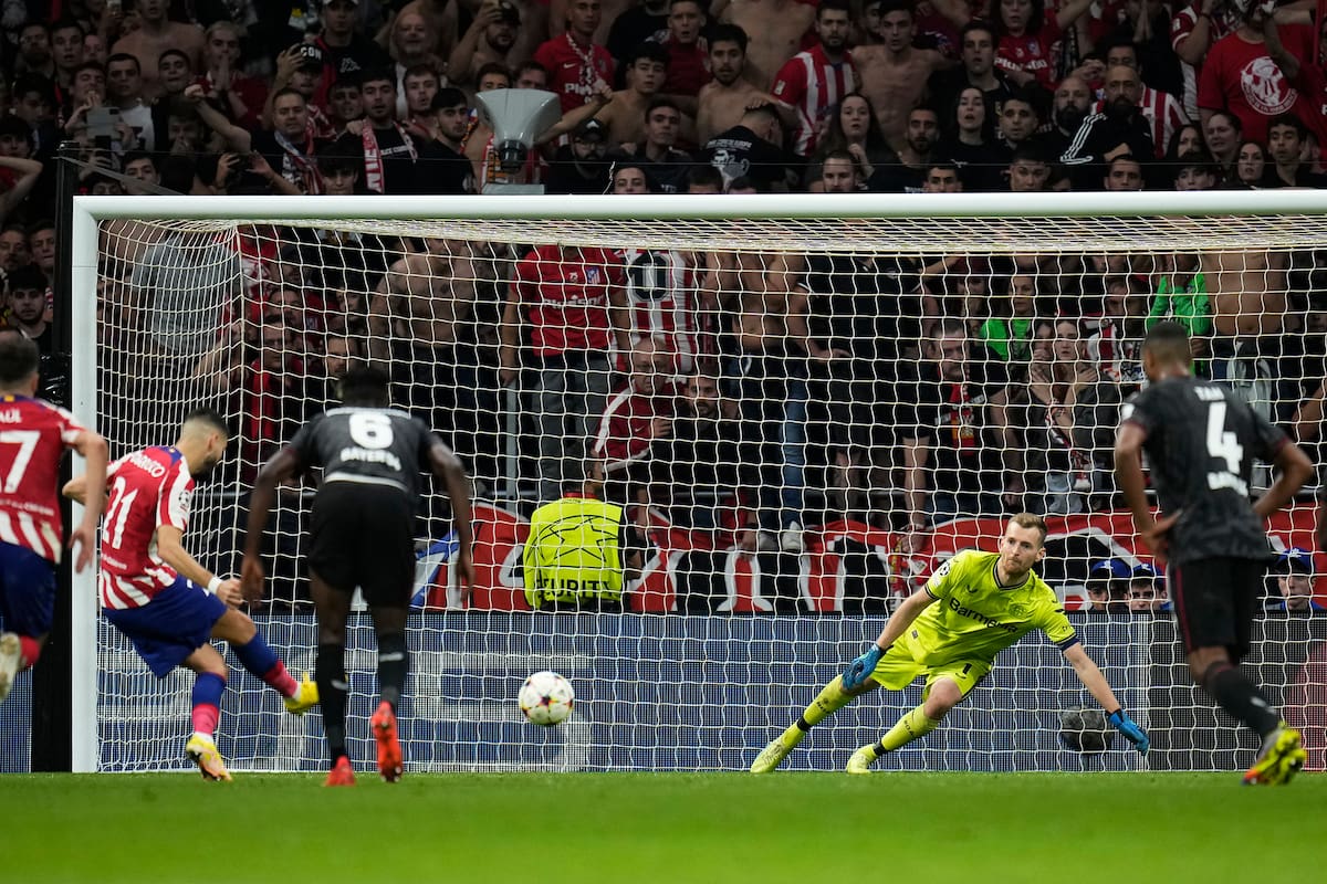 Yannick Carrasco patea el penal en el minuto 99; Lukas Hradecky tapará el remate del belga; Atlético Madrid se va eliminado de la Champions de una manera increíble