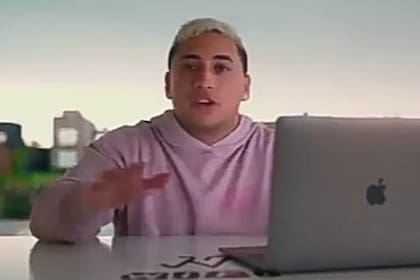 Yao Cabrera cambió sus hábitos: tras ser detenido alquiló una oficina y desde ahí transmite.