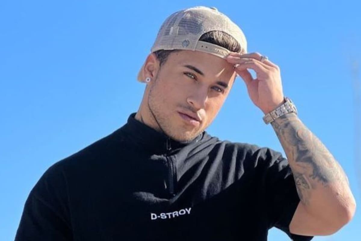 Yao Cabrera se alejó de las redes y apostó todo por su nuevo oficio: instala y arregla aires a domicilio