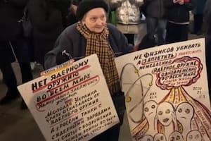 Yelena Osipova es una artista, activista y jubilada, todo un símbolo de resistencia en Rusia