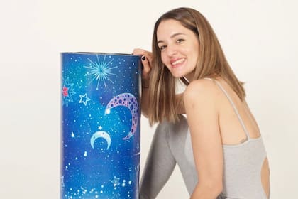 Yesica Quevedo tiene un emprendimiento de yoga