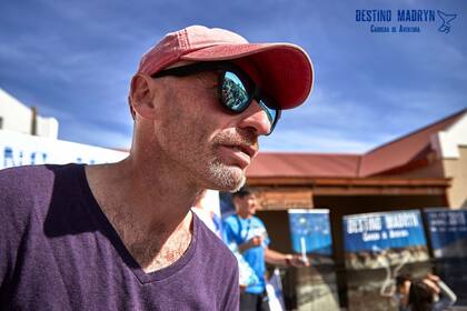 "Yo estoy abajo del arco esperando al último y tengo un montón de anécdotas. Tengo tantas emociones como corredores que cruzan el arco, cada uno tiene una anécdota que te la quiere contar. Te agradecen que los acompañaste, pero ellos tienen el mérito".