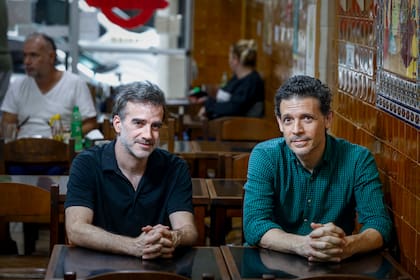 “Yo no conocía el barrio, pero durante la filmación entendí esa excitación”, cuenta Hendler. “Yo viví muchos años en esta zona y siempre sentí admiración por el mundo del comercio”, recuerda Burman