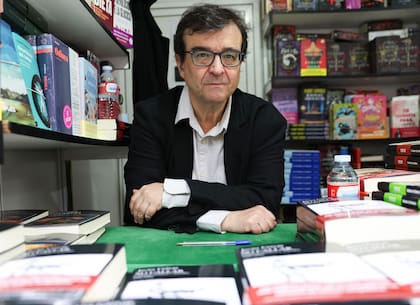 "Yo no me considero un periodista: yo me considero un novelista", aseguró Cercas luego de ganar el XI Premio de Periodismo de Opinión Raúl del Pozo