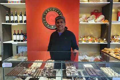 Yo puedo decir tengo la mejor medialuna y la vendo cara, pero eso sería solo por capricho porque en realidad en los costos la medialuna da rentabilidad. Es una estrategia comercial. Yo elijo tener fidelidad hacia el cliente.