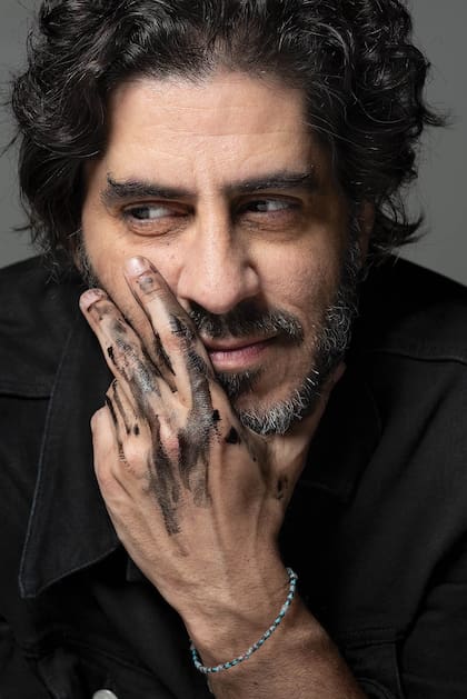 "Yo quería saber si podía producir humor. Y una noche me quedé solamente pensando ideas, y se me ocurrieron un montón de chistes. Me fui a dormir y me dije: Bueno, puedo ser humorista gráfico."
