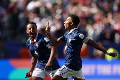 "Yo soy el N°1", parece decie Kylian Mbappe