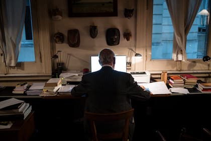 "Yo trabajo todo el día, no tengo idea de vacación ni hay un espacio de reposo", asegura Lanús