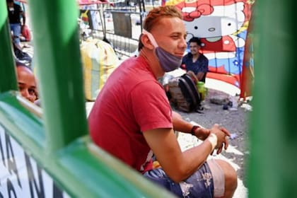 Yofran Bracho dice que no tiene más plata, que su esposa tiene cáncer de mama, que se le acabó la plata en idas al baño