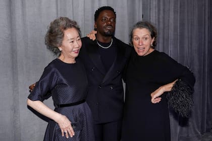 Youn Yuh-Jung, Daniel Kaluuya y Frances McDormand, los ganadores de los premios actorales en el Oscar 2021