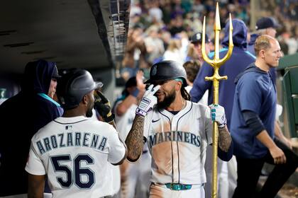 Young impulsa en su debut en Grandes Ligas y Marineros vencen 5-4 a Mellizos