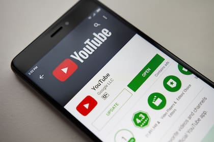 YouTube comenzará a ofrecer el índice de contenidos en la barra de reproducción para que los usuarios puedan saltear fragmentos de un video de larga duración