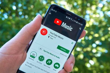 YouTube Music es el servicio que acogerá a usuarios de Google Play Music, que dejará de funcionar en breve