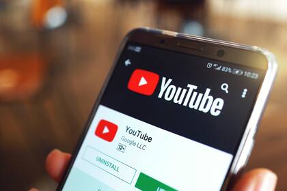 YouTube reducirá la calidad de imagen de los videos en Europa para liberar ancho de banda y no entorpecer el teletrabajo de quienes están en cuarentena por el coronavirus
