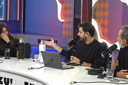 Yoyi Francella no pudo evitar emocionarse al escuchar hablar a su padre (Foto: Captura de video / Luzu TV)