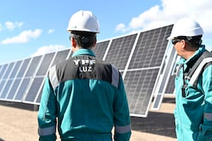 YPF Luz se sumó a la carrera para reabrir Wall Street a las acciones de empresas argentinas