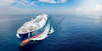 YPF, Eni y XRG son socios para avanzar en Argentina LNG.