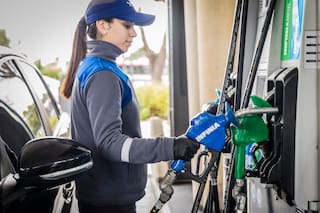 YPF aumenta los combustibles tras las subas de los privados
