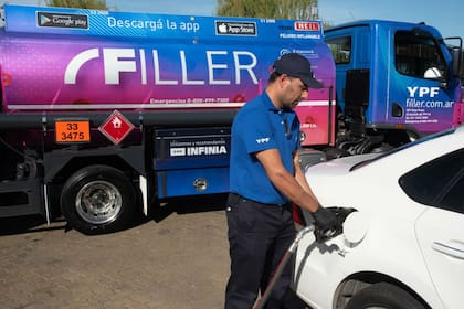 YPF realizará una prueba piloto para cargar combustible desde el domicilio