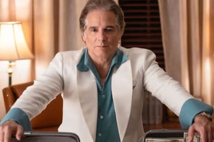 Yul Vázquez nació en La Habana en 1965 y emigró con su familia a Estados Unidos en 1971