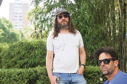 Yuri Venturín, fundador, compositor y director musical de la Fernández Fierro, y Palo Pandolfo, ahora líder de La Hermandad