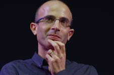 Yuval Noah Harari advirtió sobre los peligros económicos y políticos de la IA