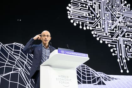 Yuval Noah Harari en el Foro Económico Mundial