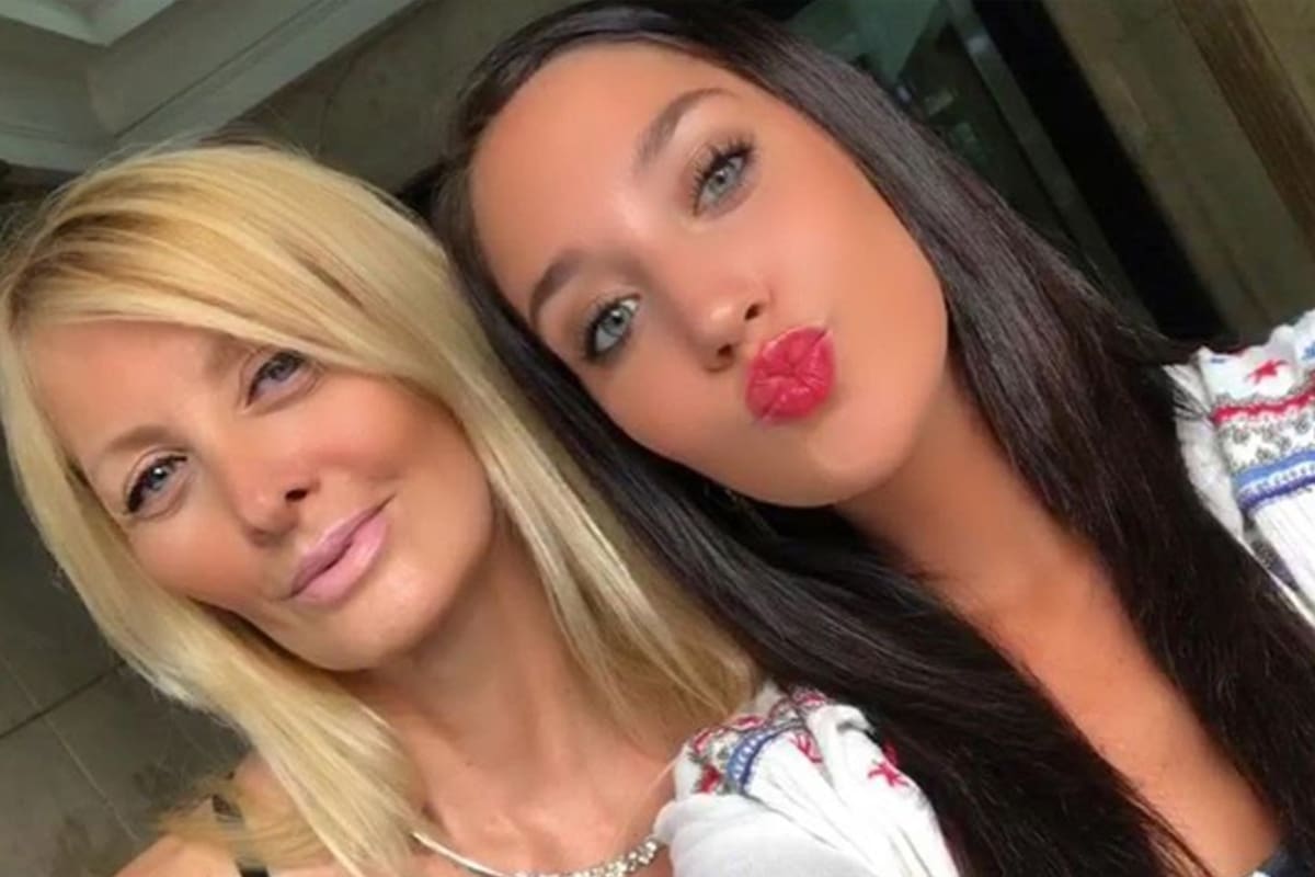 Yuyito González y su hija
