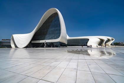 Zaha Hadid se caracterizó por crear diseños atrevidos y experimentales