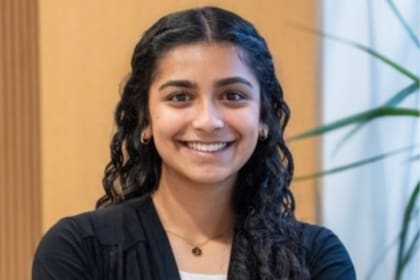 Zainab Nathani es la estudiante que tuvo la idea y decidió llevarla a cabo con el proyecto