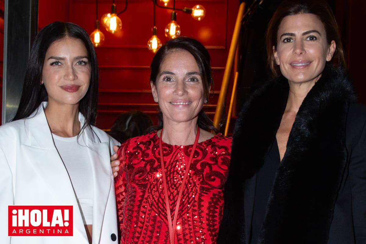 Zaira Nara, María Conorti y Juliana Awada, la invitada que todos quieren tener en su evento, marcaron el principio del cóctel que levantó la temperatura de la calle Libertad.
