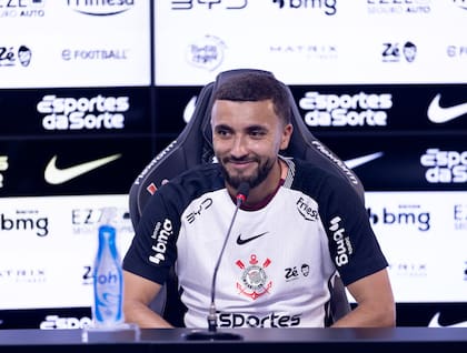 Zakaría Labyad presentado oficialmente en Corinthians, en febrero de 2026