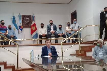 Zamora anunció el pago de un bono de 34 mil pesos y un aumento salarial del 47% para el año próximo