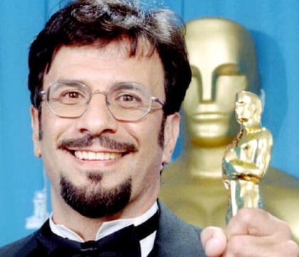 Zanetti ganó el premio Oscar a la mejor dirección artística en la edición de 1996 por su trabajo en la película Restauración