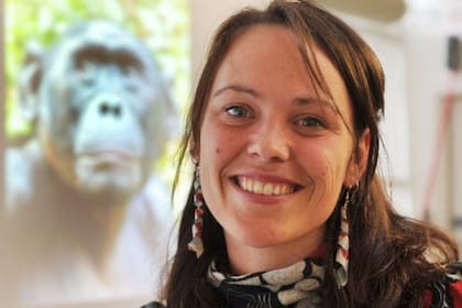 Zanna Clay es psicóloga comparativa y del desarrollo, especializada en primatología