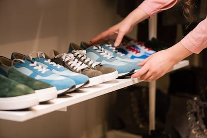 Las zapatillas deportivas son uno de los productos que más escasean