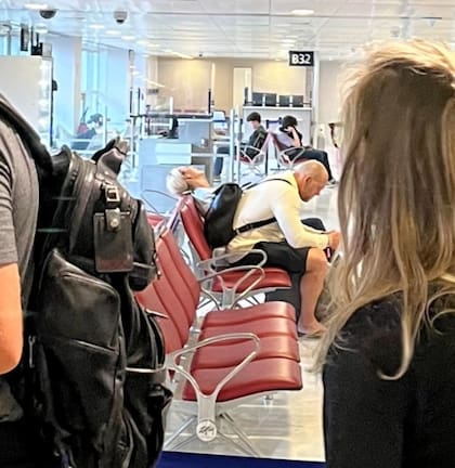 Zara y Mark Tindall fueron vistos en Niza cuando viajaban de regreso a Londres