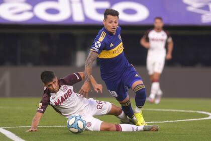 Zárate produjo una situación de gol con un giro y un remate en el primer tiempo, pero poco más.