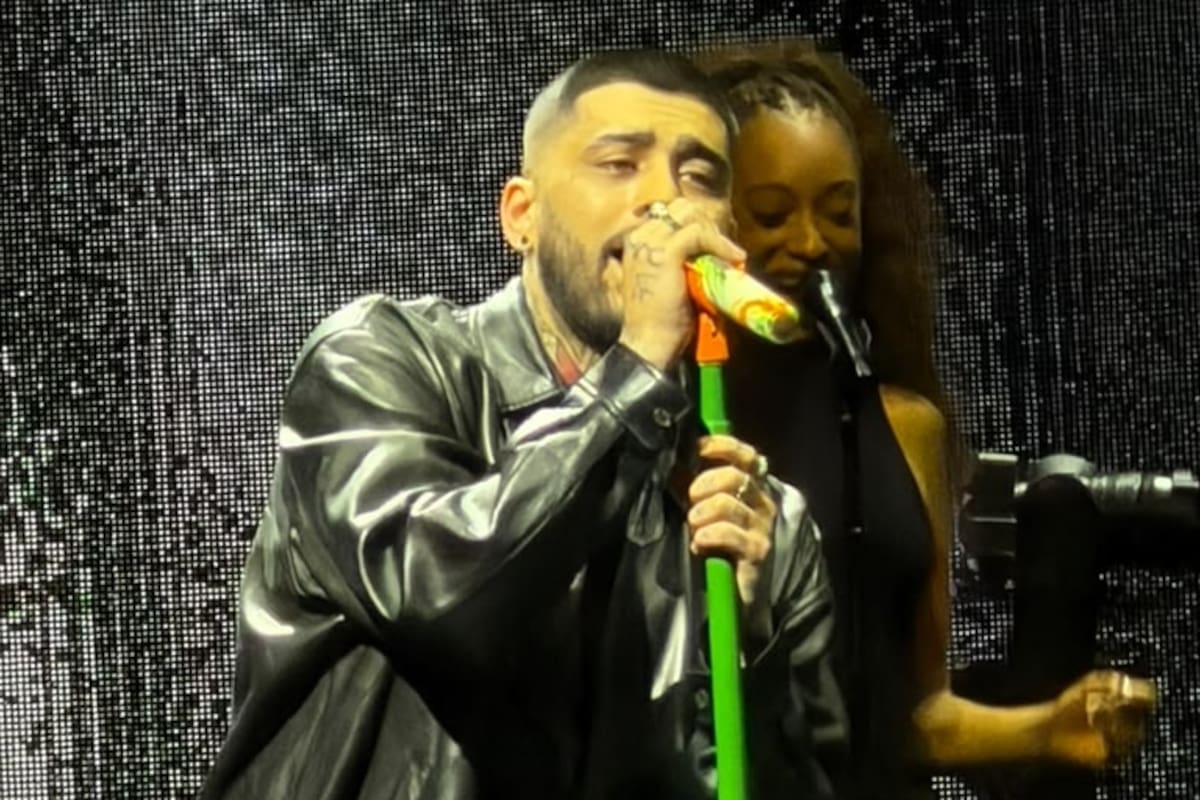 Zayn Malik volvió a cantar en la Argentina después de doce años y lo hizo por primera vez como solista: en un show de veinte canciones, presentó KONNAKOL, repasó distintas etapas de su carrera y se reencontró con un público que lo acompañó entre gritos, lágrimas y ovaciones