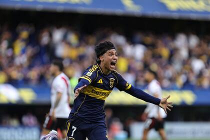 Zeballos grita con todo su gol