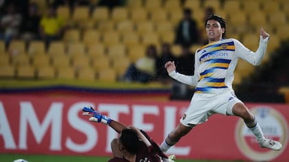 Zeballos le dio otro empuje al ataque de Boca, pero no alcanzó