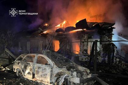 Zelenskyy condena un ataque ruso "brutal" con cohetes tras 3 muertos en ciudad ucraniana