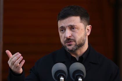 Zelenskyy viaja a Londres para dialogar con aliados europeos sobre plan de paz y seguridad