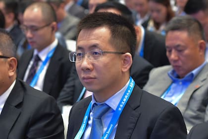 Zhang Yiming, fundador de ByteDance, participa en la apertura del 5to Congreso Mundial de Internet en Wuzhen, en la provincia de Zhejiang, en el este de China, el 7 de noviembre de 2018. (Chinatopix vía AP)