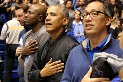 Obama no se quiso perder el partido entre Duke y North Carolina por el que se pagaron hasta 10.000 dólares por una entrada
